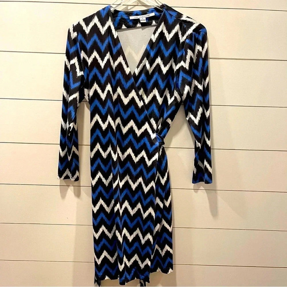 Diane Von Furstenberg Classic Wrap Dress Womens Size 8 - Picture 1 of 6